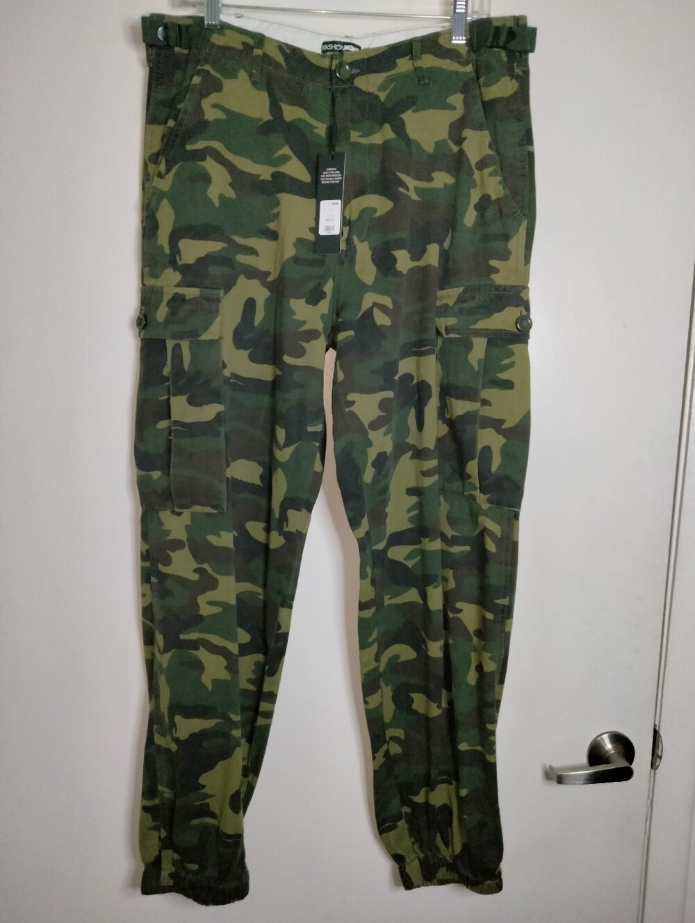 Fashion Nova (Size XL) Multicolored Camo Stretch Cargo Jogger Pants (NEW-NWT)